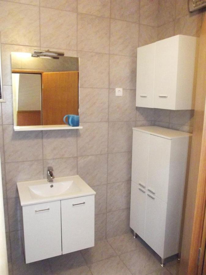 Apartmani Juliska Pirovac Dış mekan fotoğraf